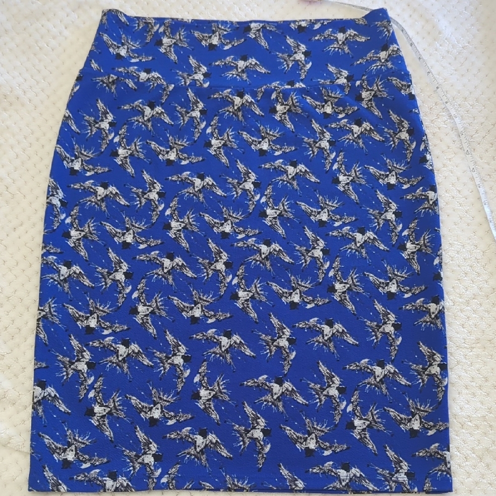 3/$10❣️LULAROE Blue Sparrow Patterned Women's Penicil Skirt